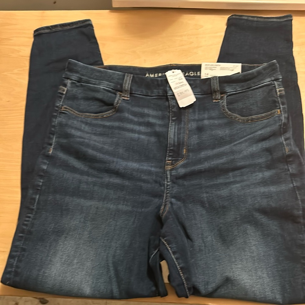 American Eagle 14 32W